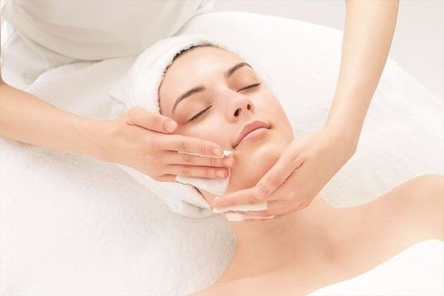 FAIR AND LOVELY BEAUTY PARLOUR KOHINOOR